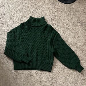 NEW WITH TAGS Tahari Forest Green Turtle Neck Cable Knit Sweater